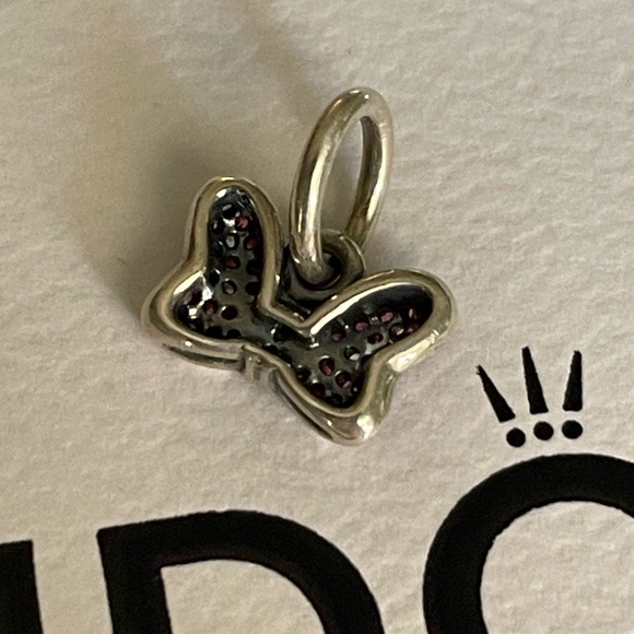 New authentic Disney x Pandora Minnie Mouse sparkling bow dangle charm retired - Picture 5 of 8